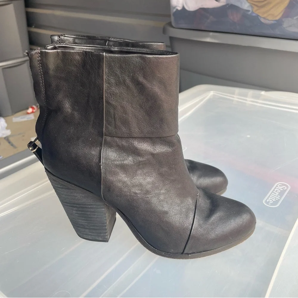 Rag & Bone Classic Newbury black leather ankle boots